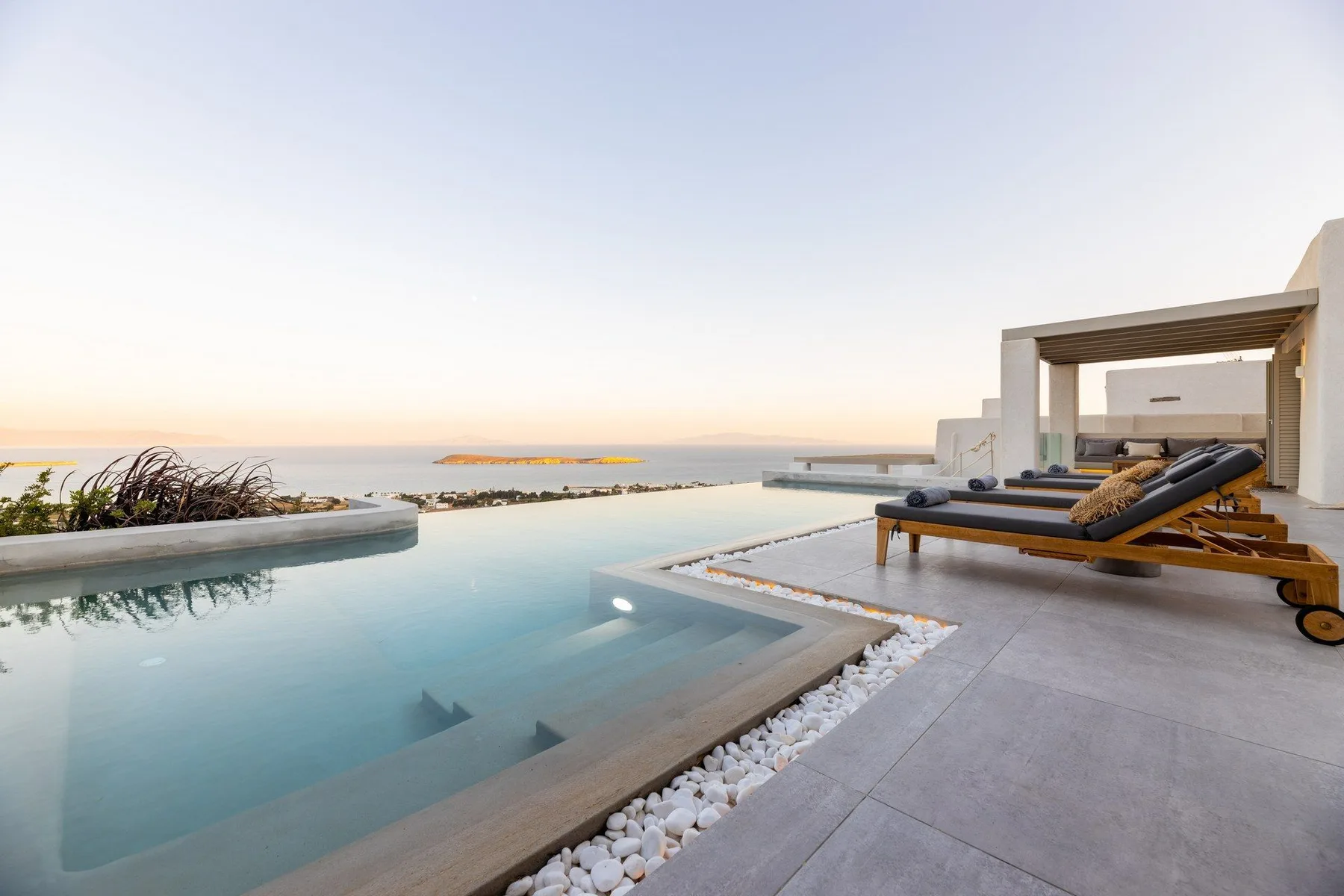Clementine Villa in Paros