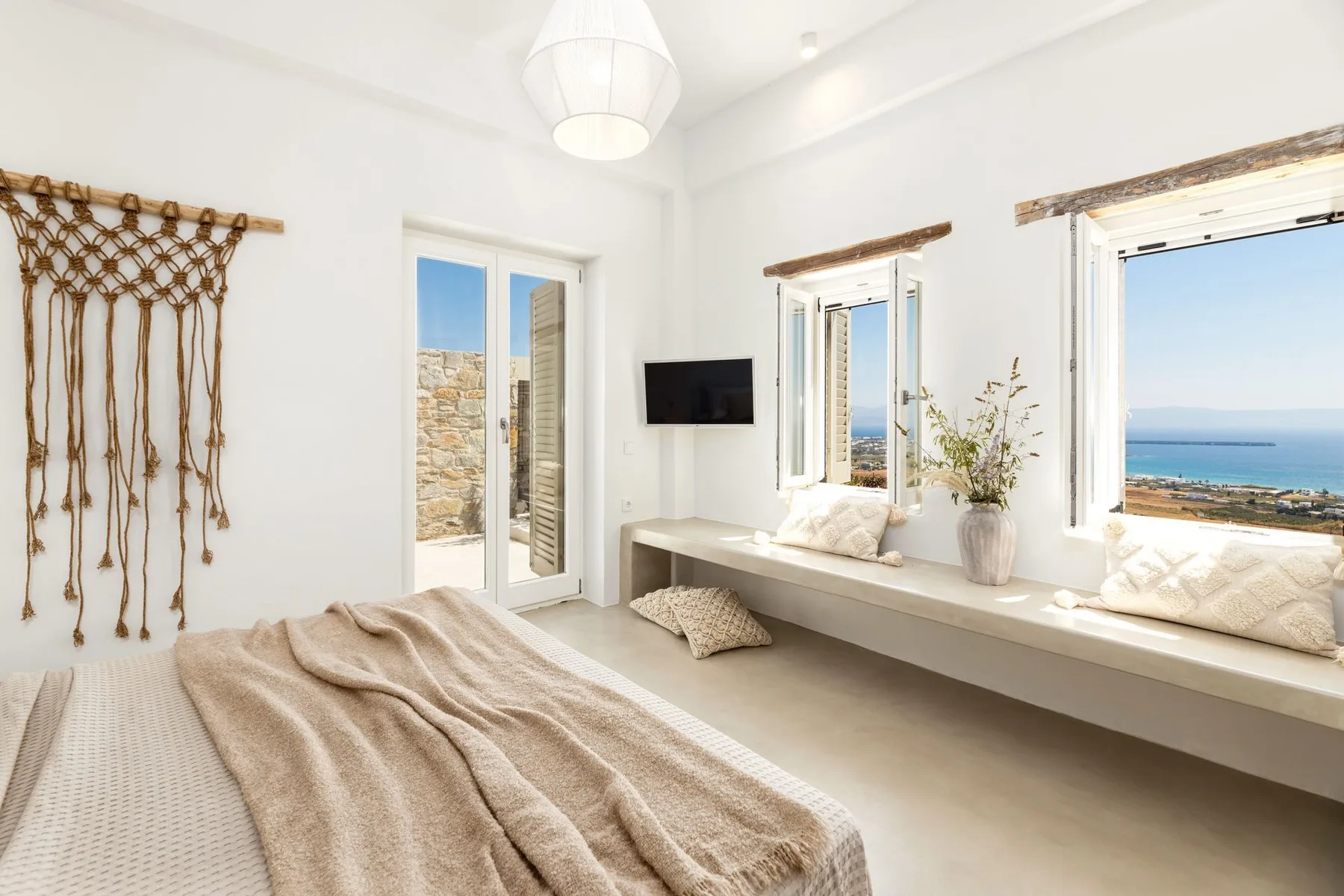 Clementine Villa in Paros