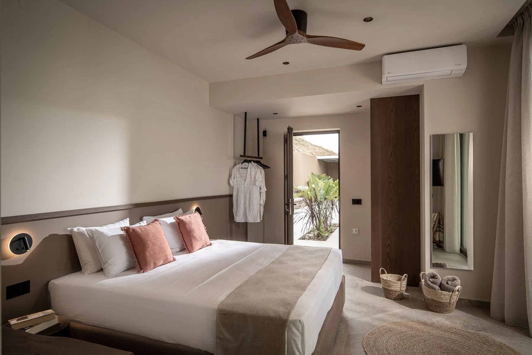 Chimonanthus Villa in Crete