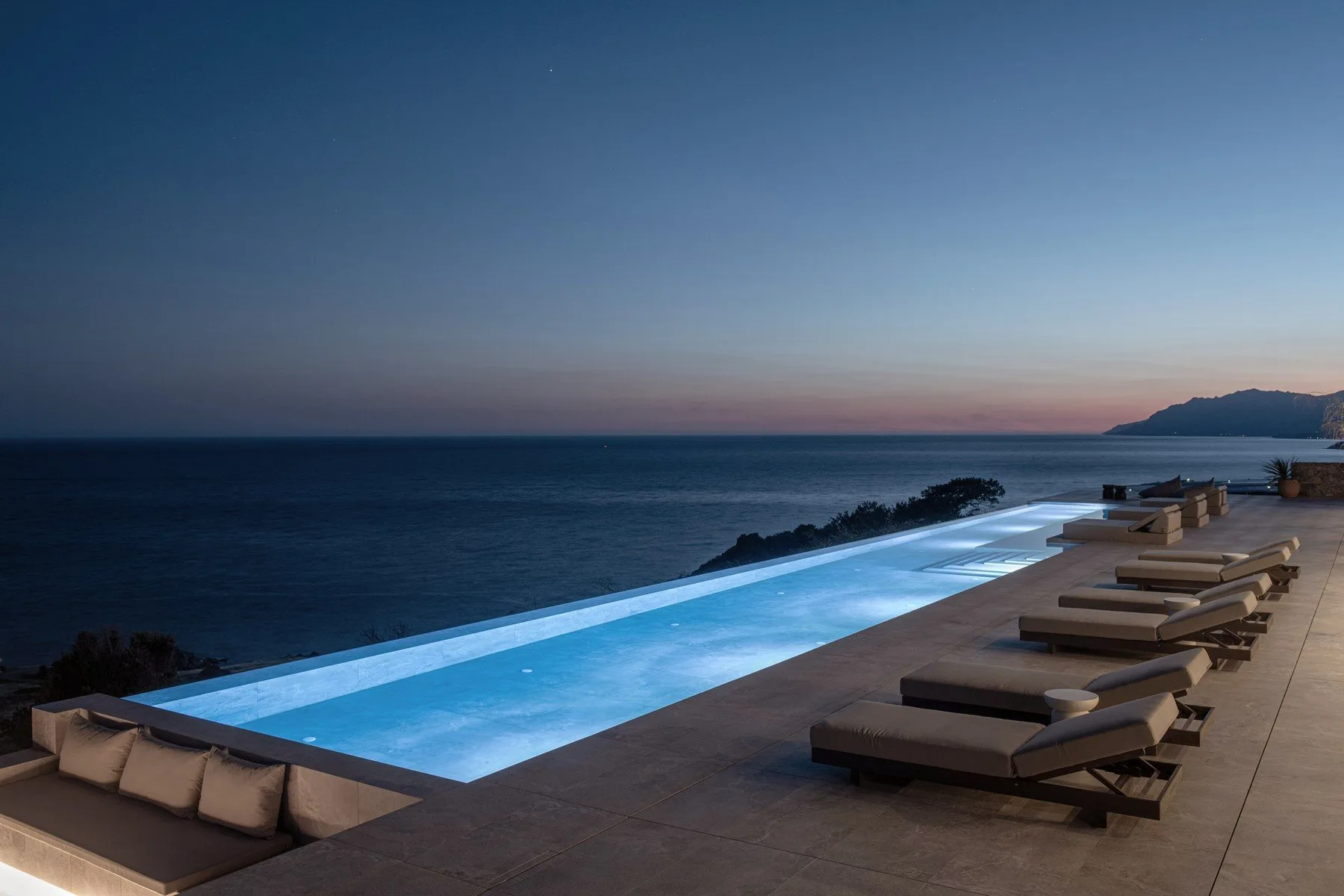 Chimonanthus Villa in Crete