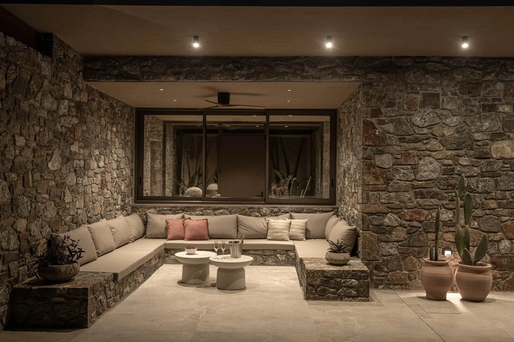 Chimonanthus Villa in Crete