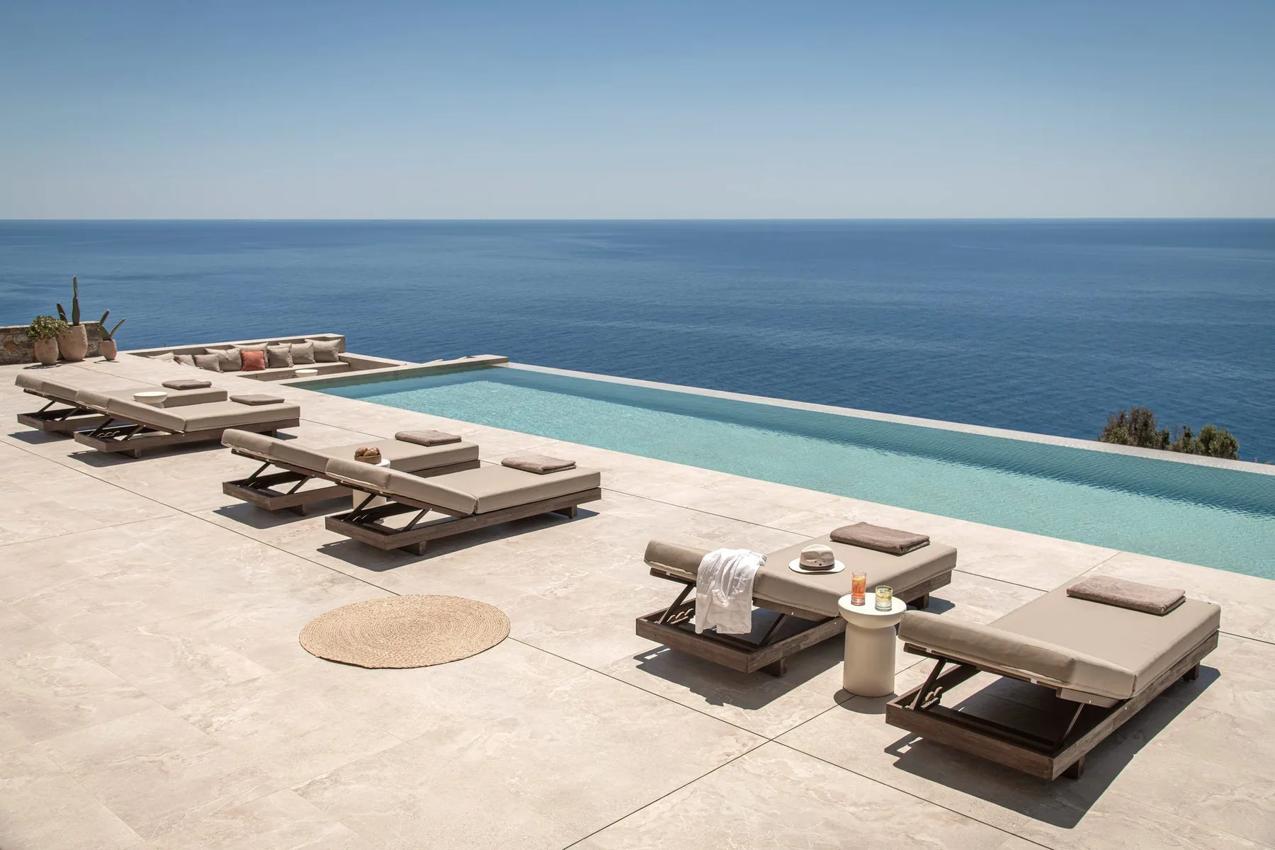 Chimonanthus Villa in Crete