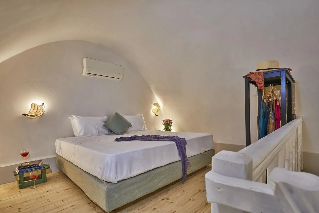 Vayu Villa in Santorini