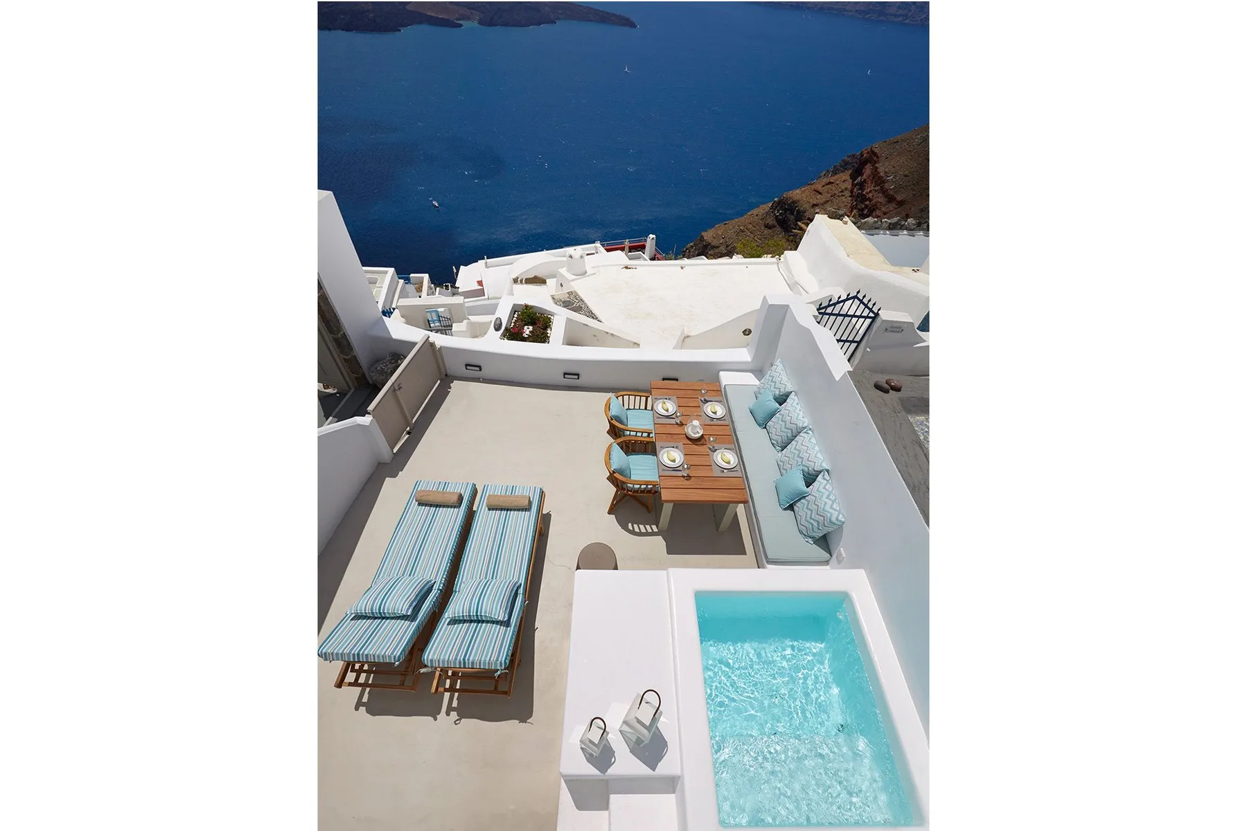 Cliff Haven Villa in Santorini