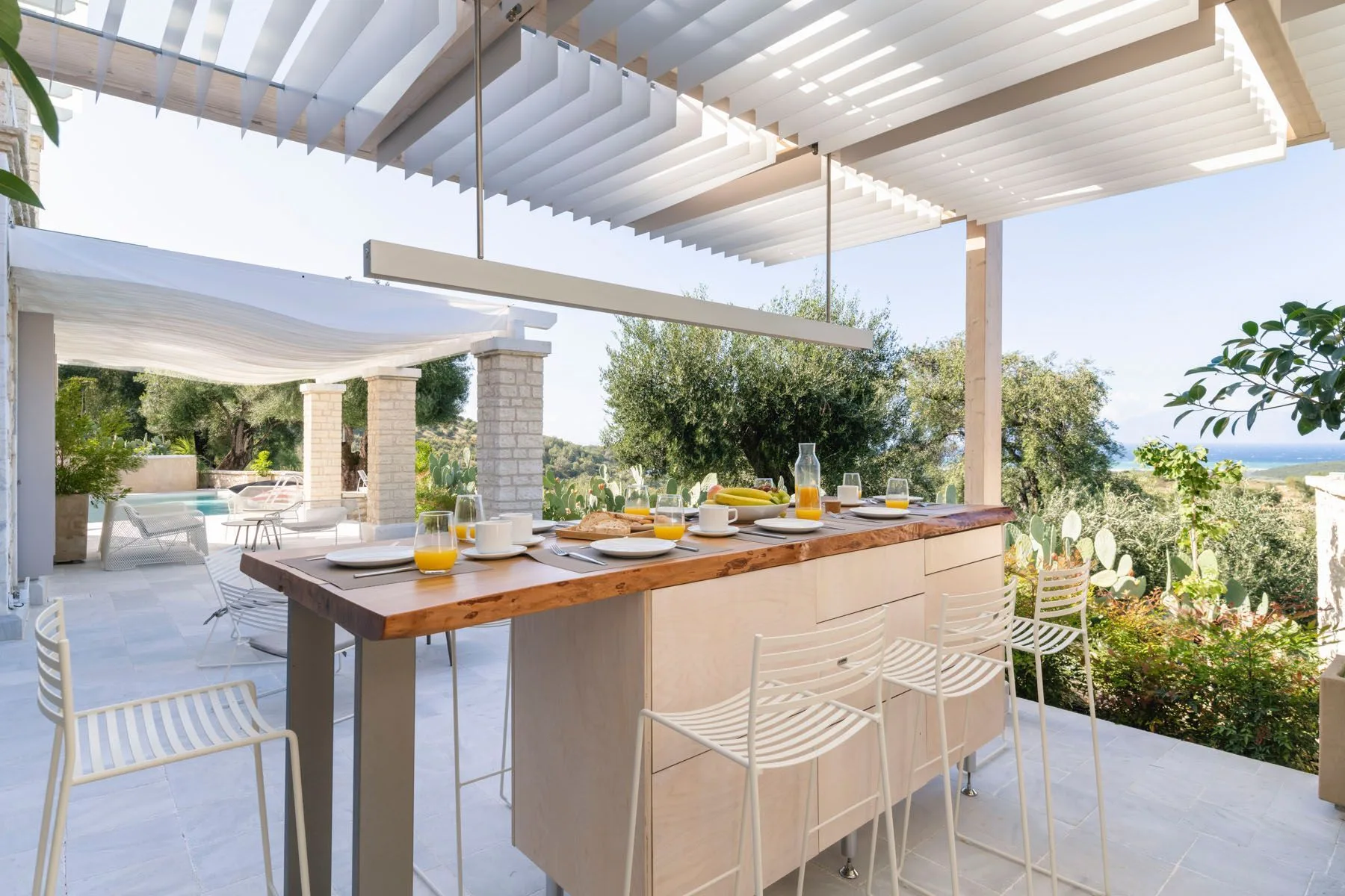 Phoenix villa in Corfu