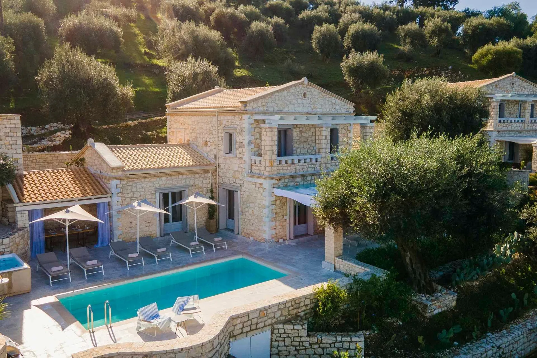 Phoenix villa in Corfu