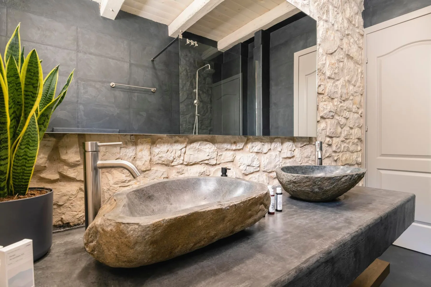 Phoenix villa in Corfu