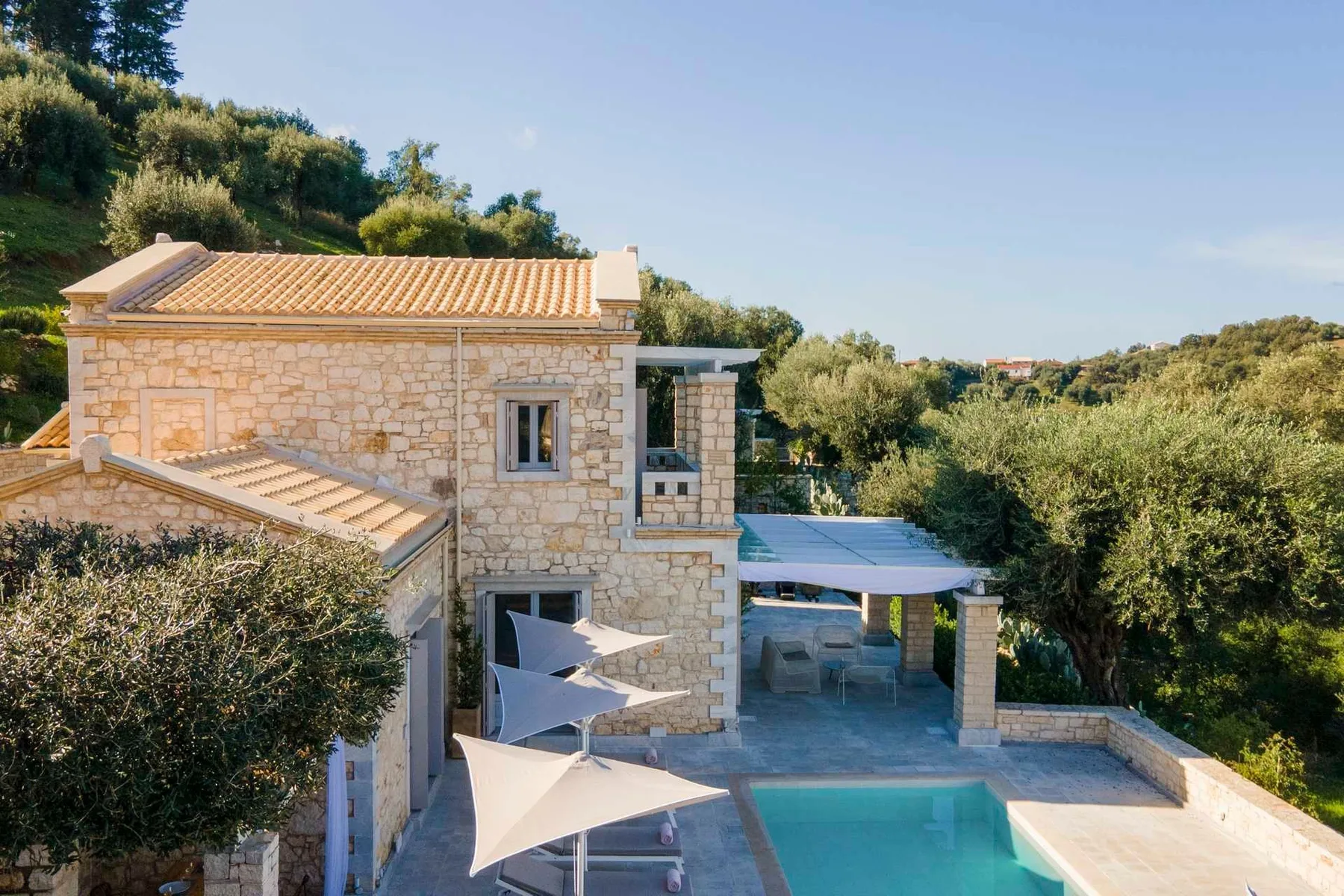 Phoenix villa in Corfu