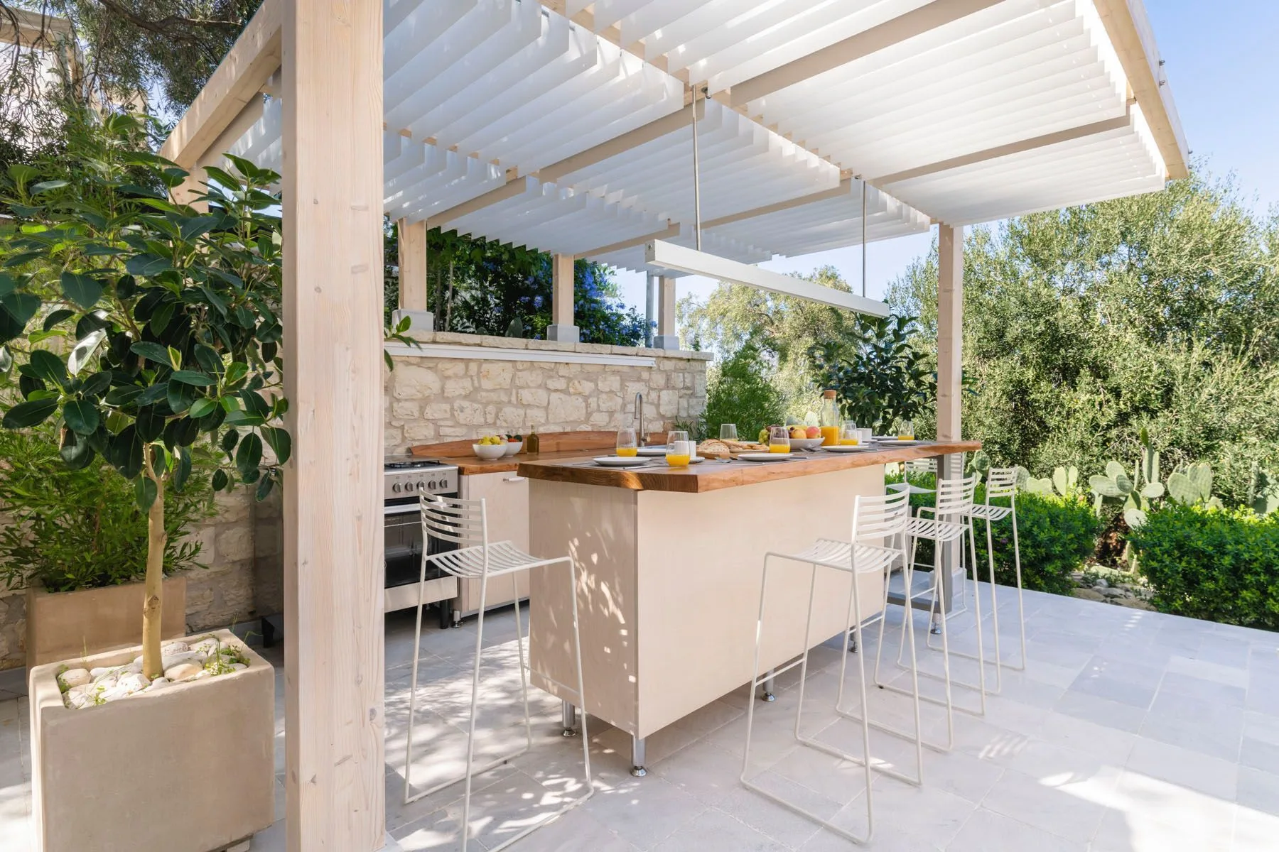 Phoenix villa in Corfu