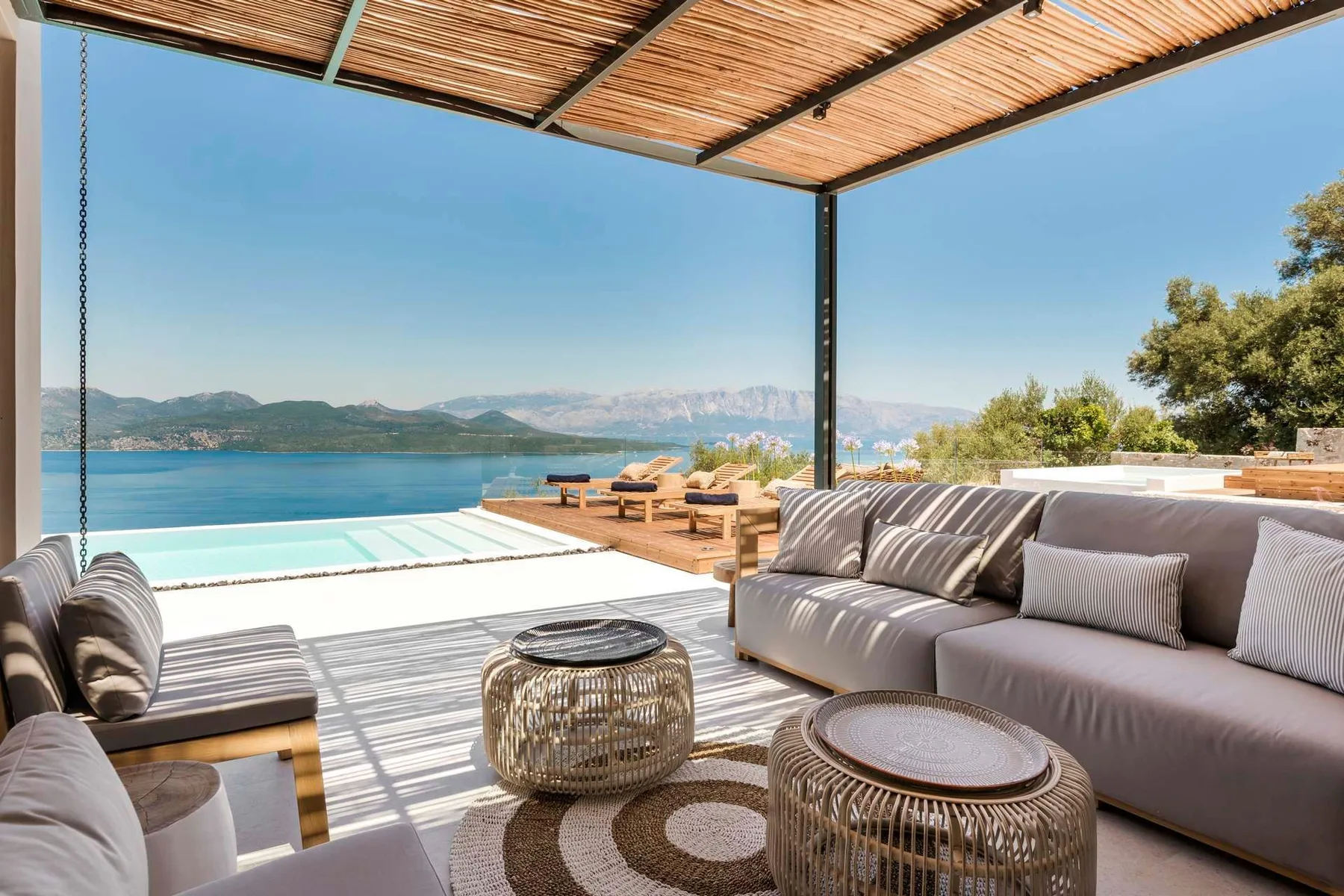 Bellflower villa in Lefkada