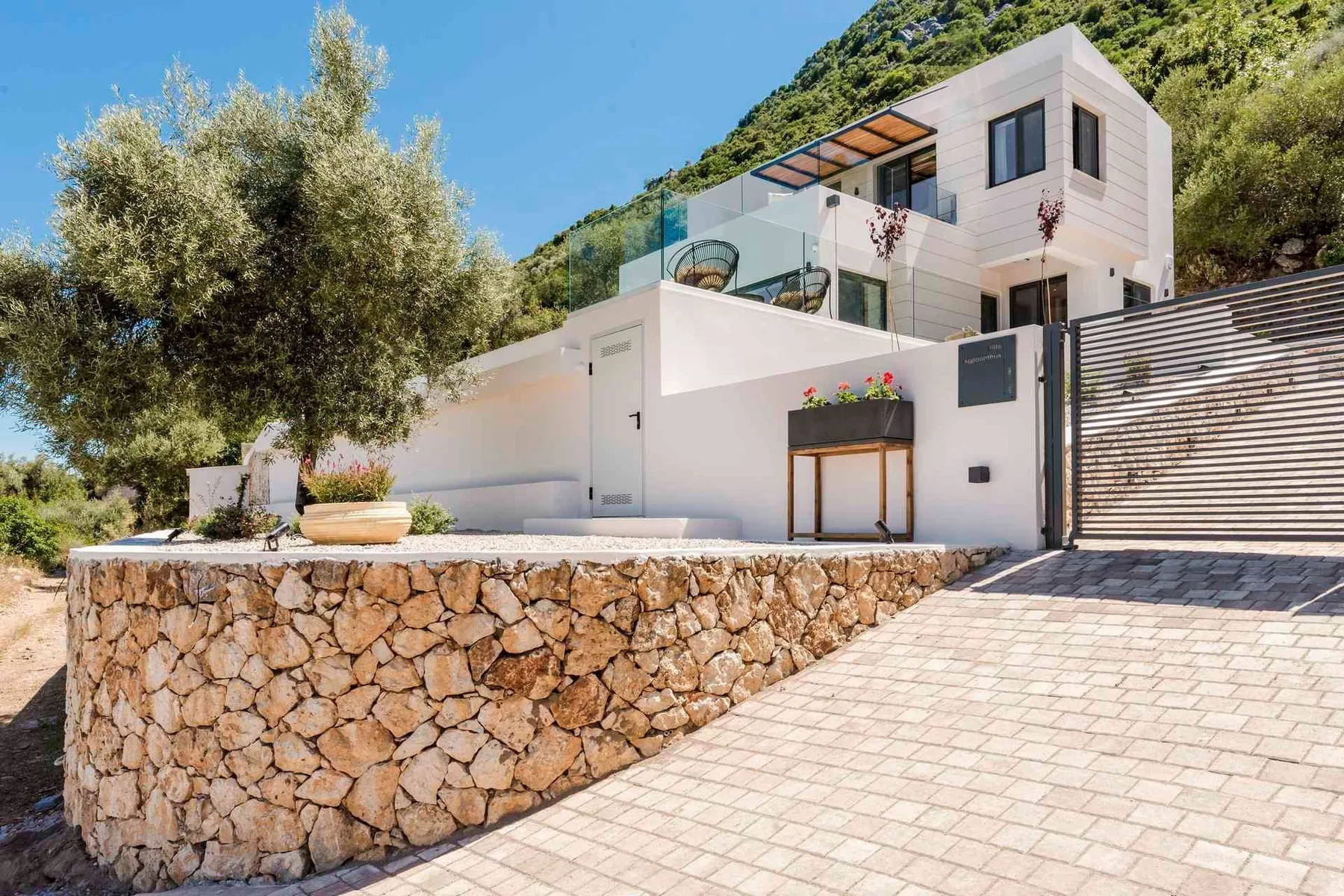Bellflower villa in Lefkada