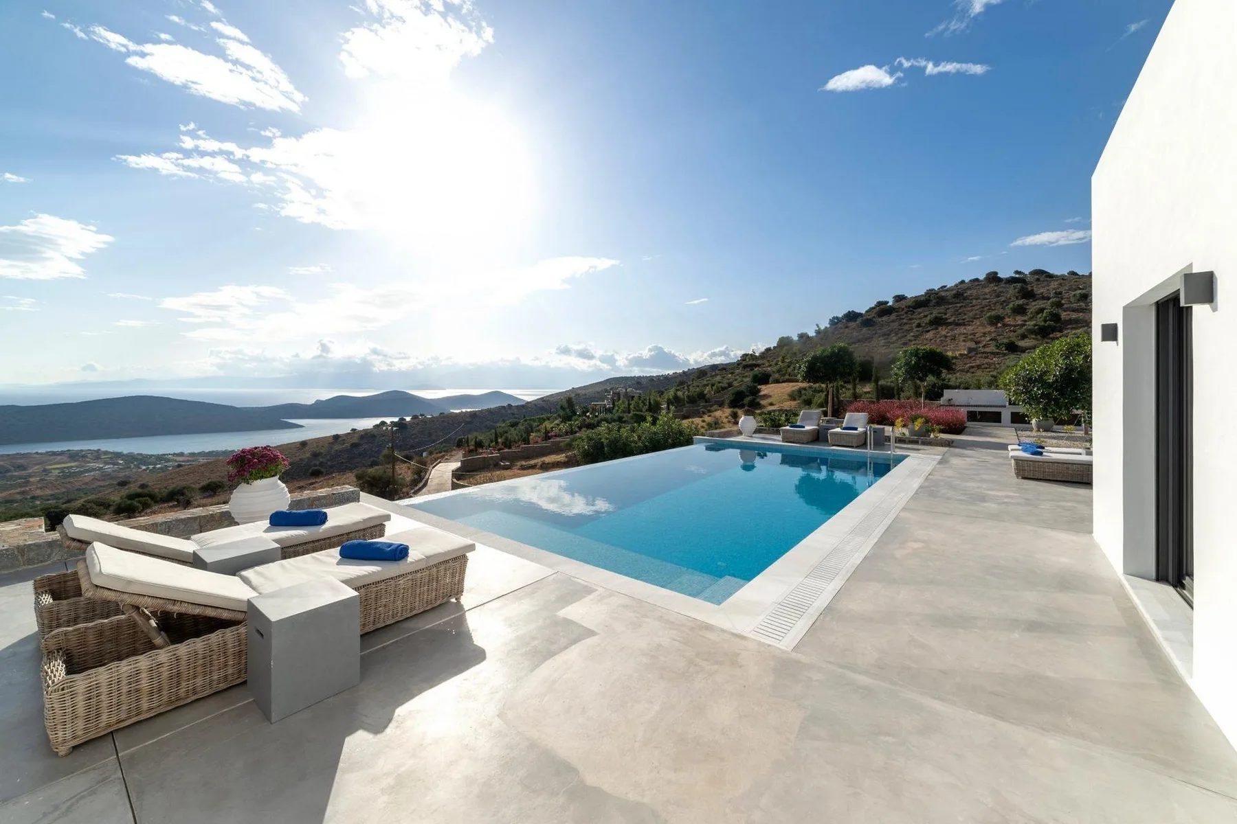Almond Villa in Crete