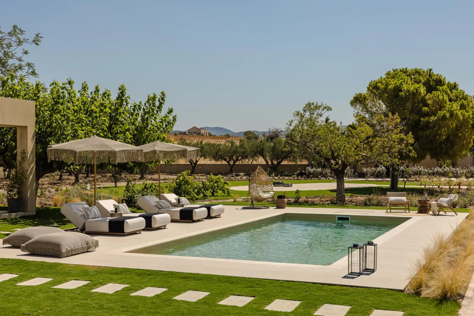 Chrysanthemum villa in Athens