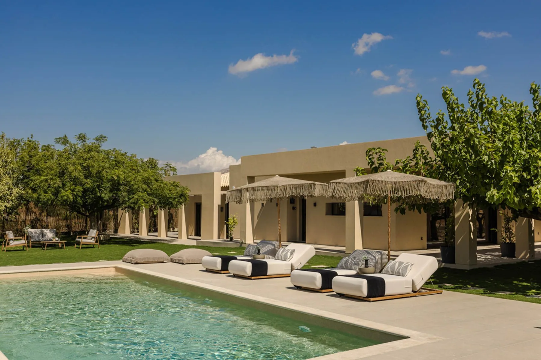 Chrysanthemum villa in Athens
