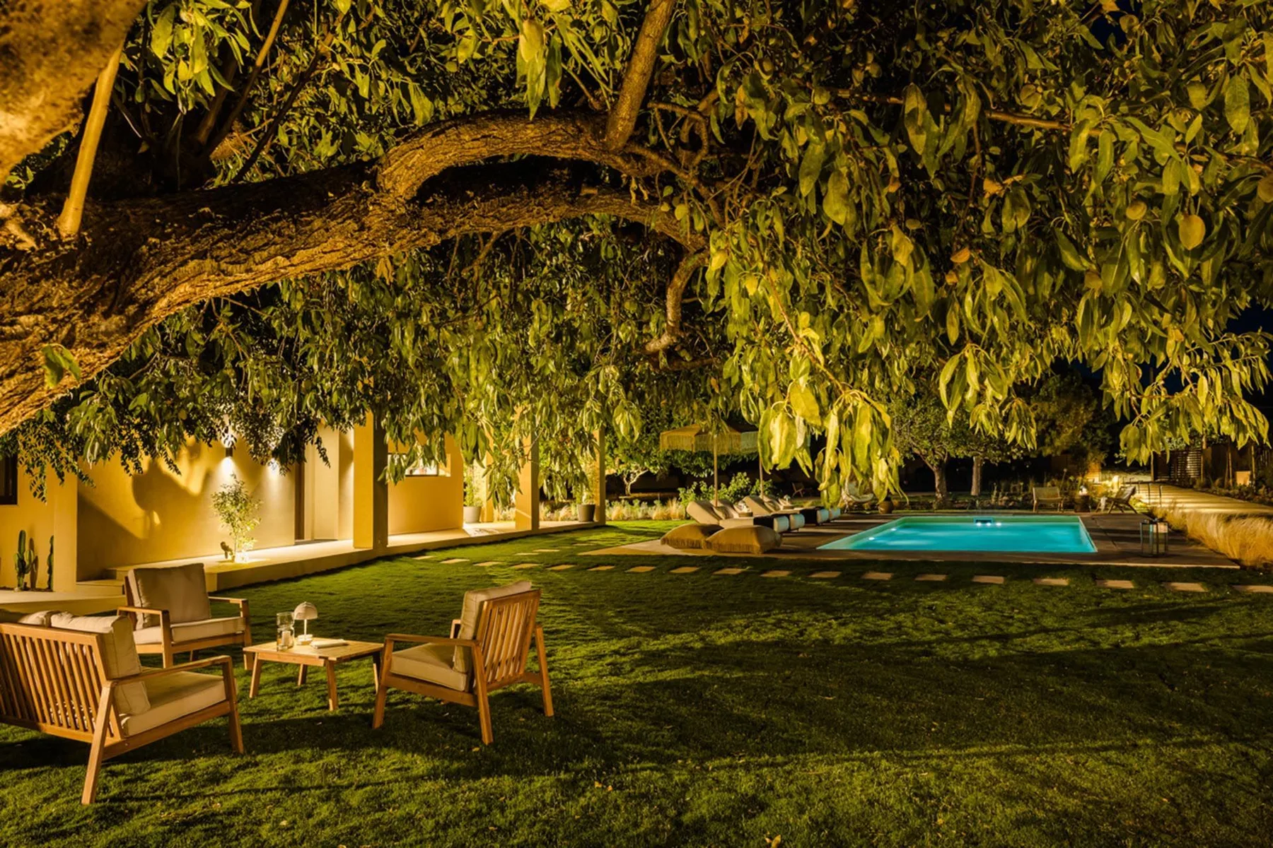 Chrysanthemum villa in Athens