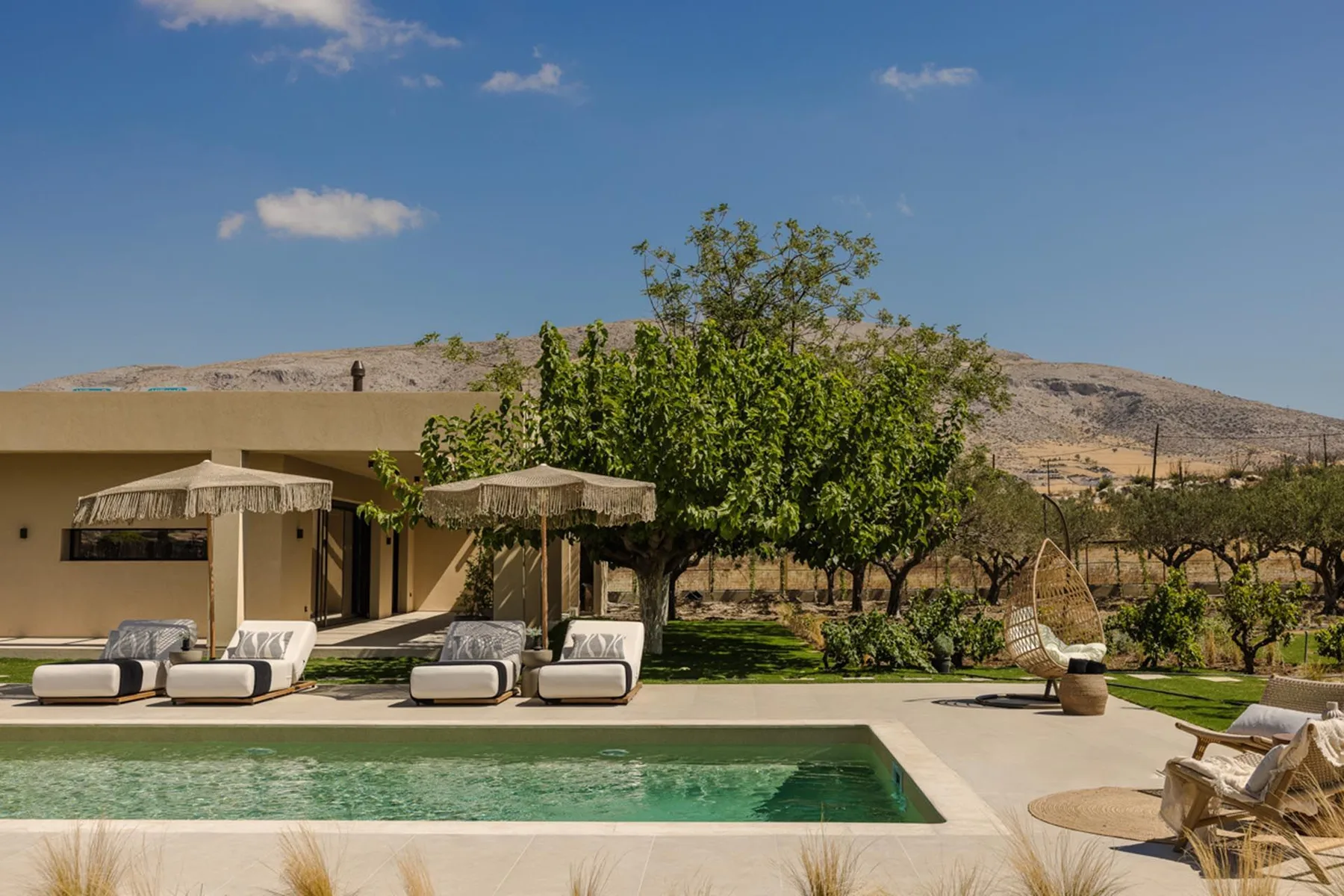 Chrysanthemum villa in Athens