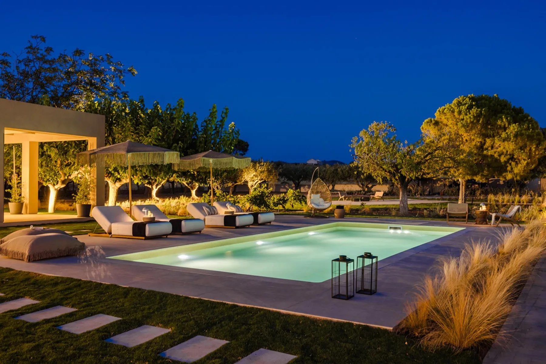 Chrysanthemum villa in Athens