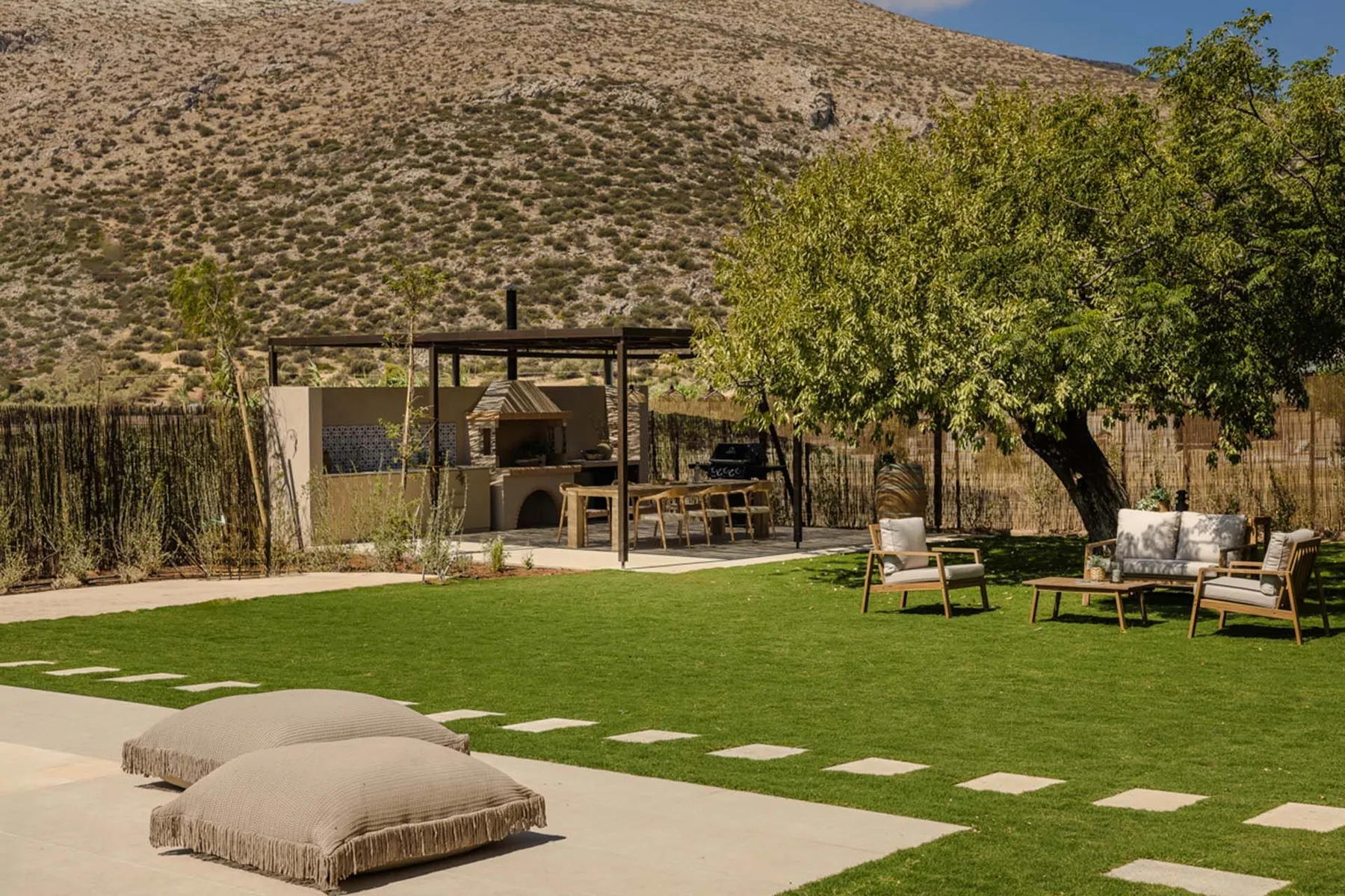 Chrysanthemum villa in Athens