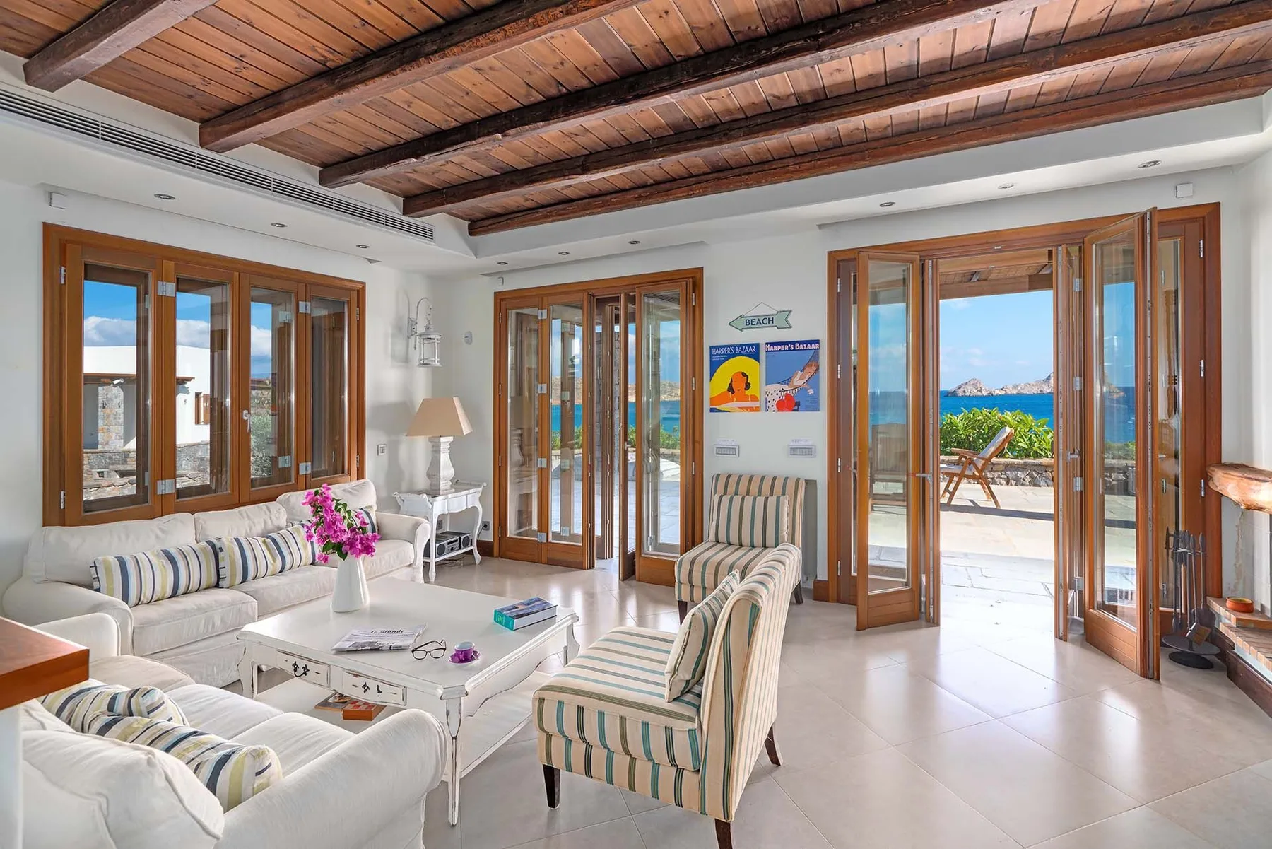 Jessica Villa in Crete