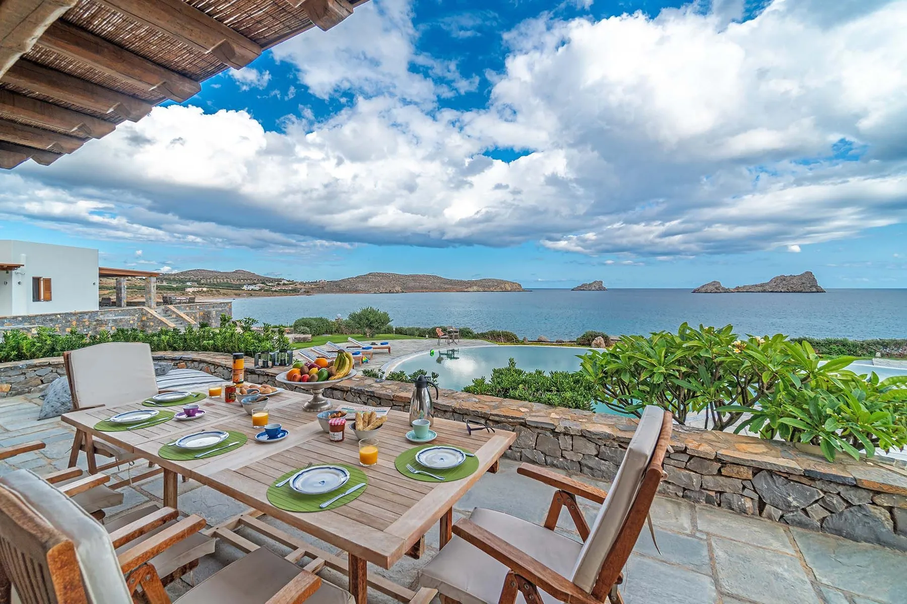 Jessica Villa in Crete