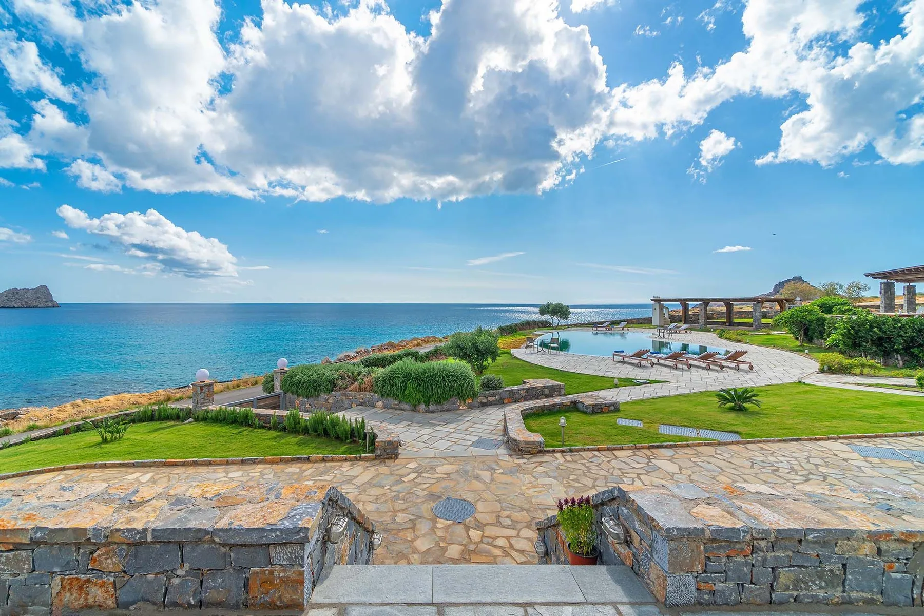 Jessica Villa in Crete