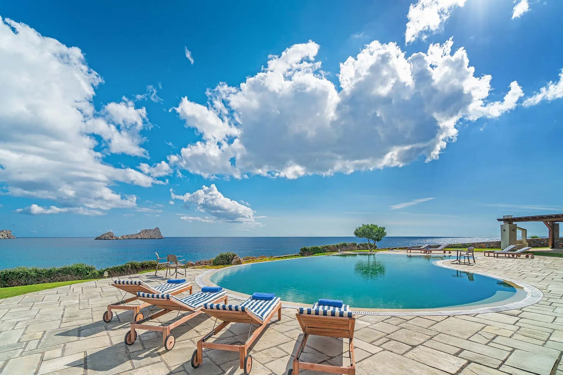 Jessica Villa in Crete