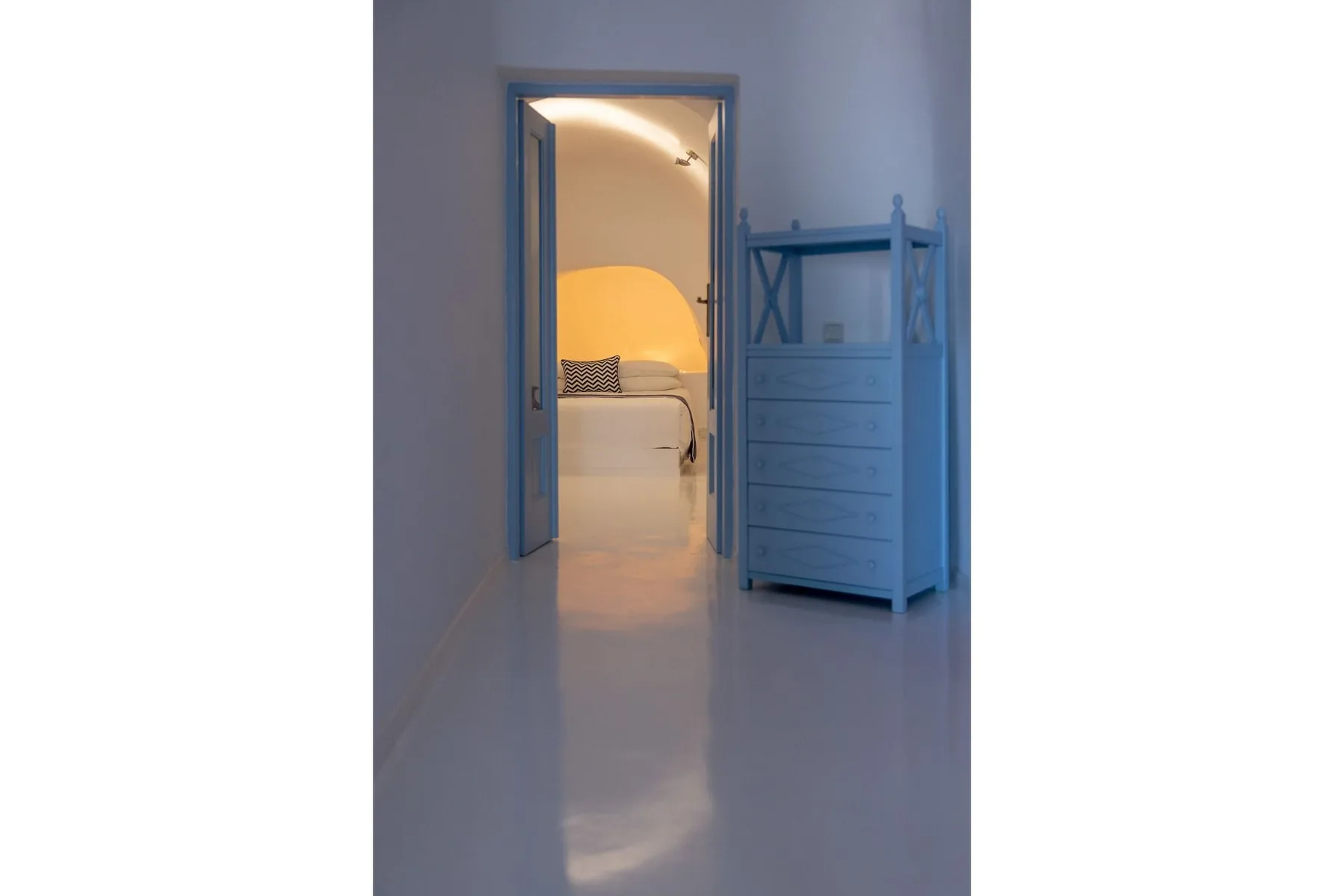 Raelle Villa in Santorini