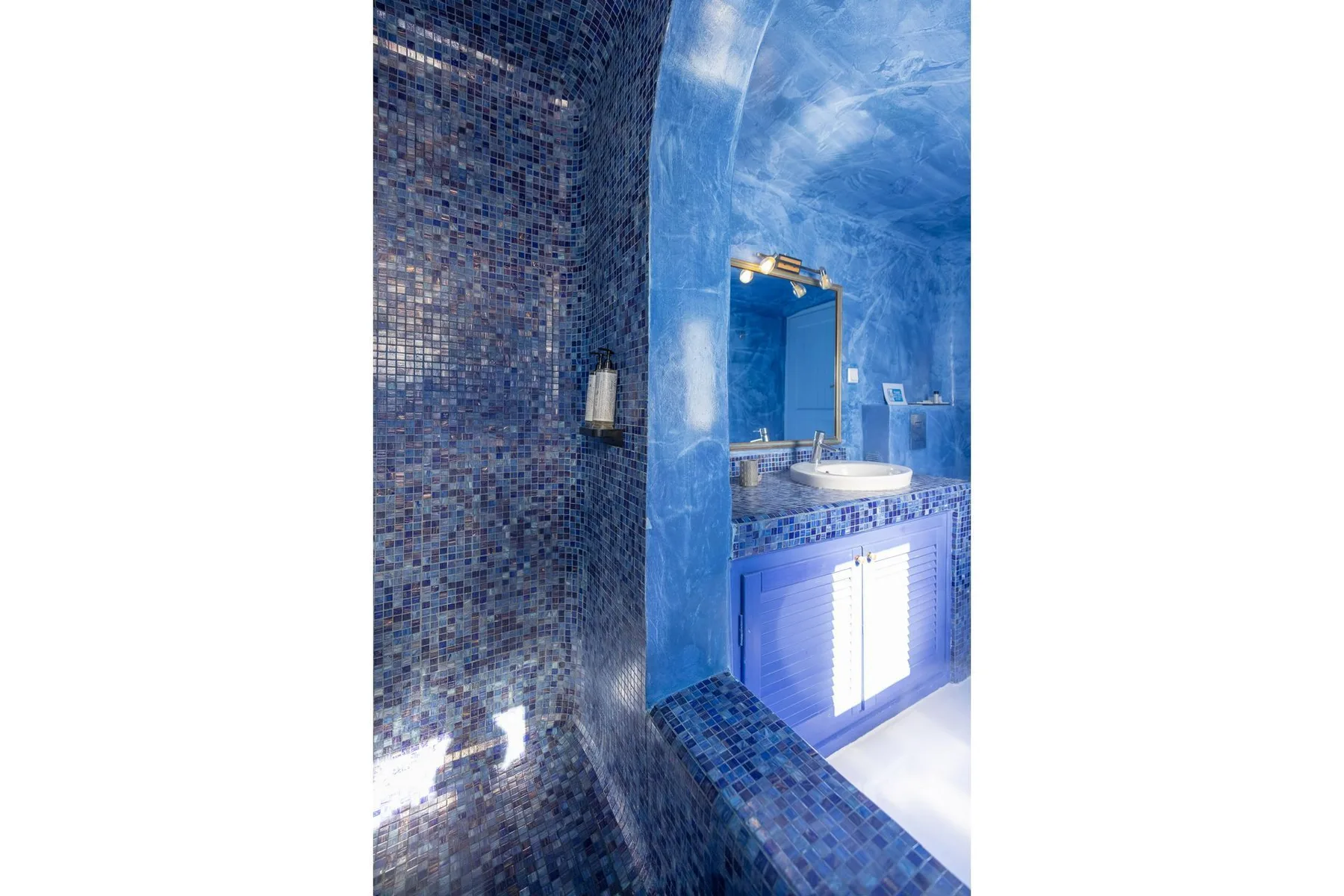 Raelle Villa in Santorini