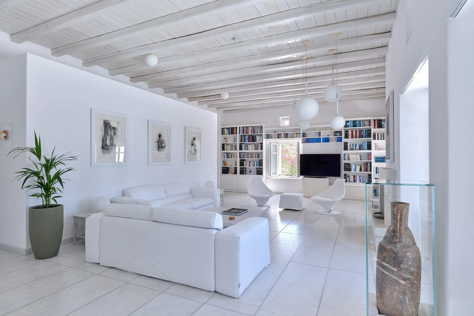 Mirabella Villa in Paros