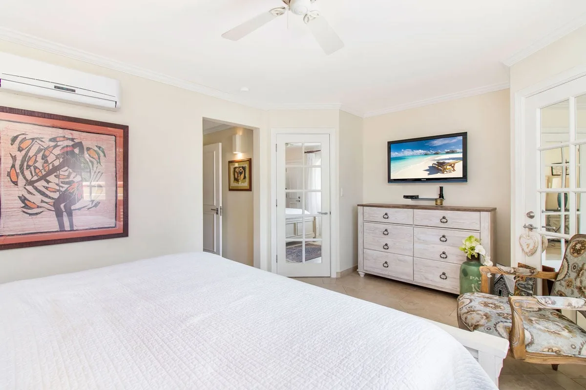 Sapphire Beach 102
