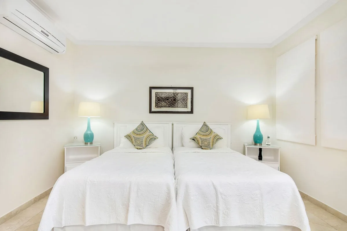 Sapphire Beach 102