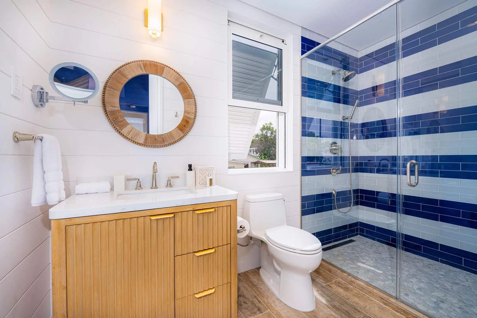 Sea Breeze Beach Villa (4 bed)