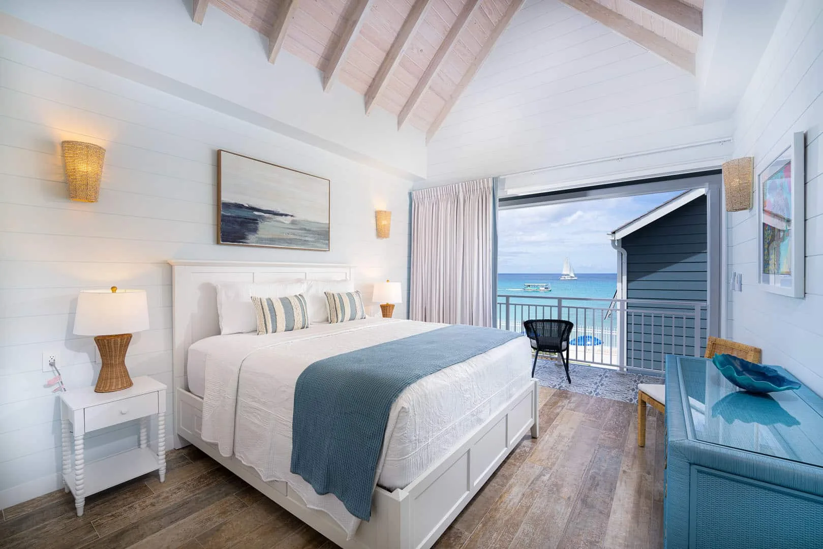 Sea Breeze Beach Villa (4 bed)