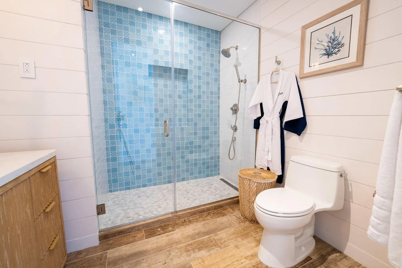 Sea Breeze Beach Villa (4 bed)