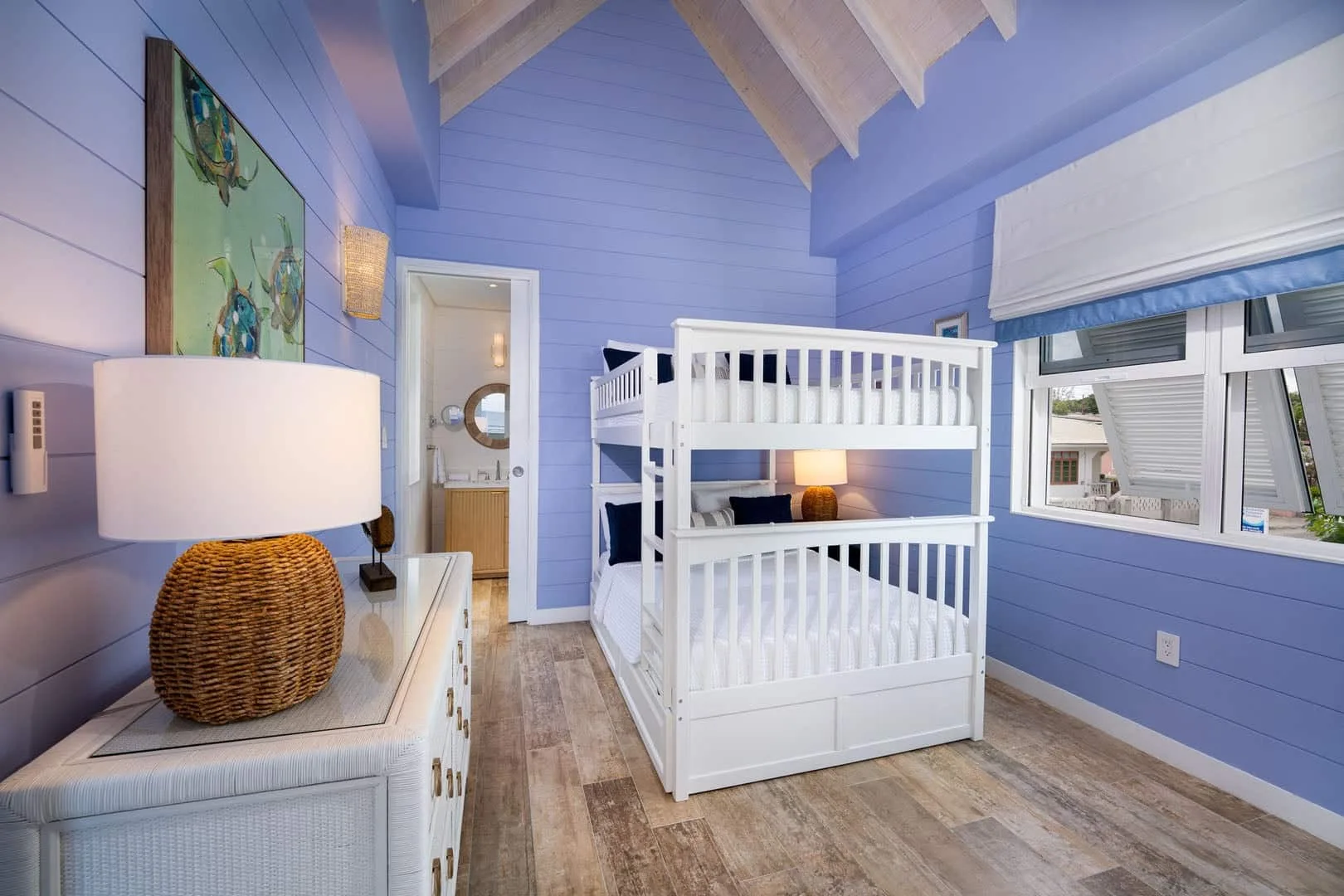 Sea Breeze Beach Villa (4 bed)
