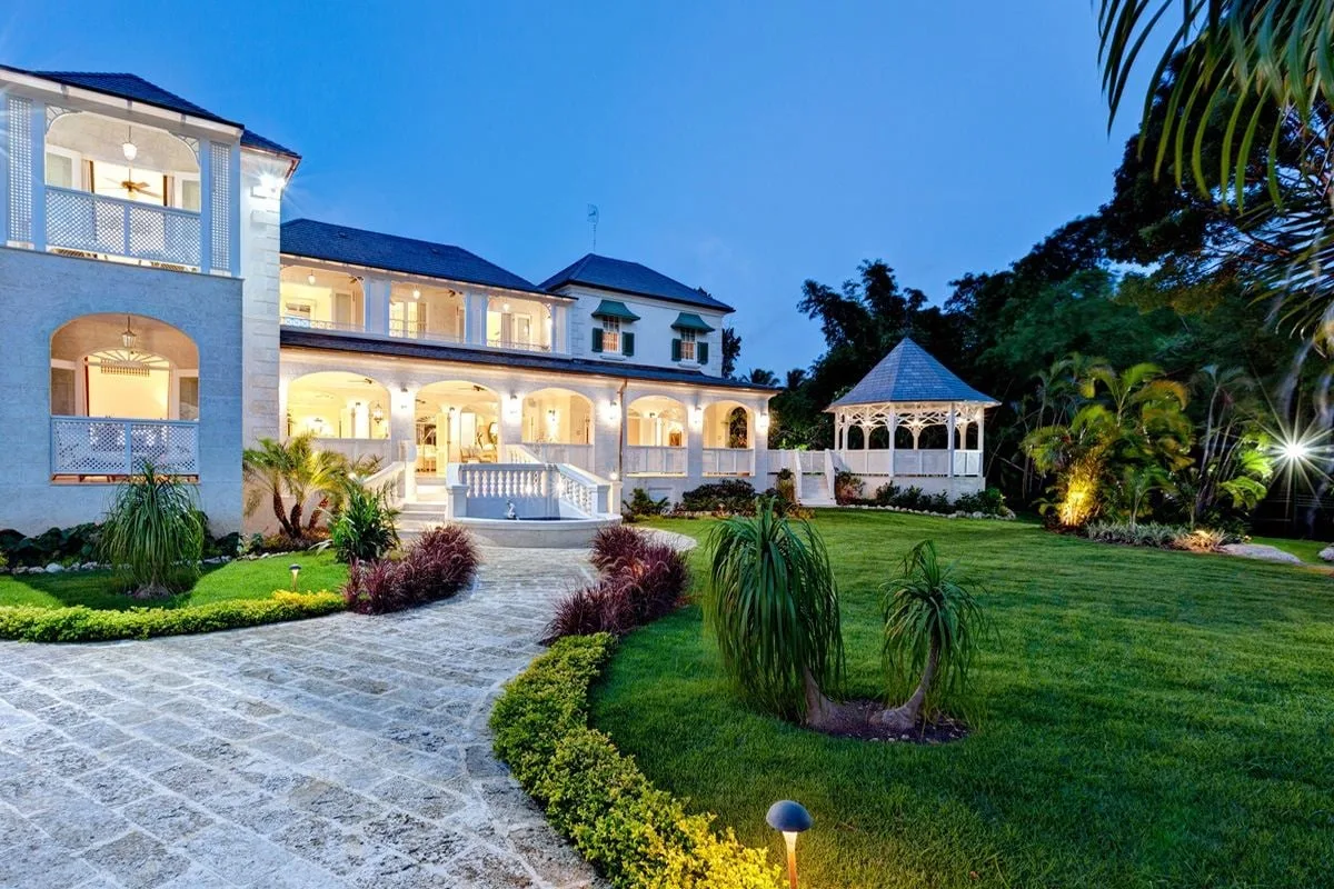 Sandy Lane – Windward