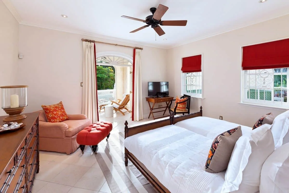Sandy Lane – Windward