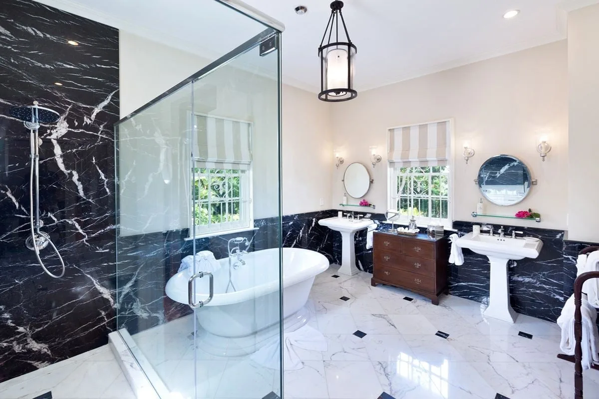 Sandy Lane – Windward