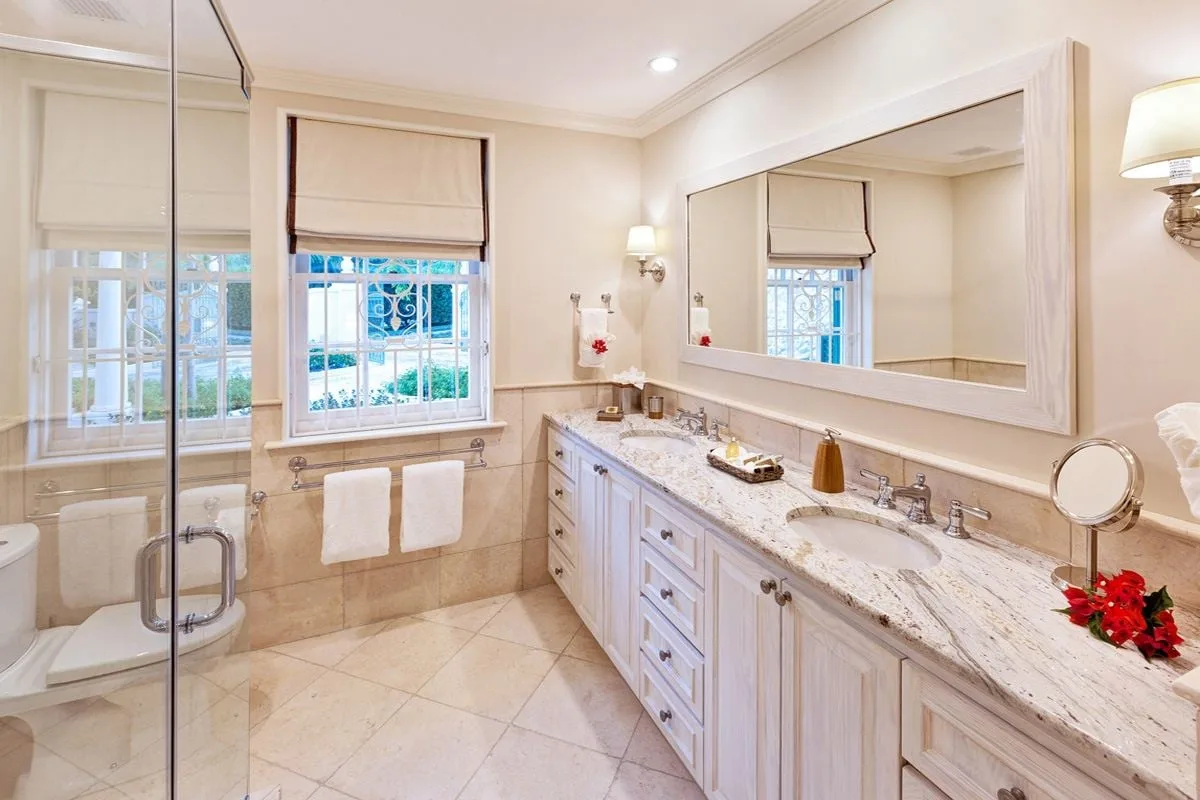 Sandy Lane – Windward