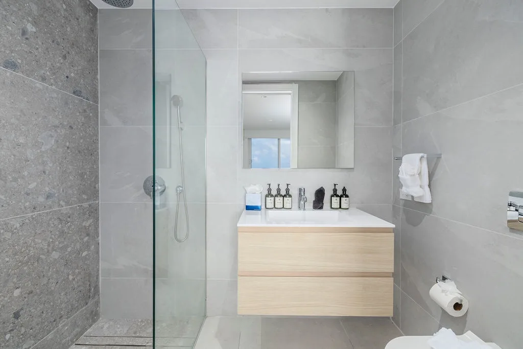 A360.E61- Elegant 3BR Suite with Private Terrace Near Eagle Beach
