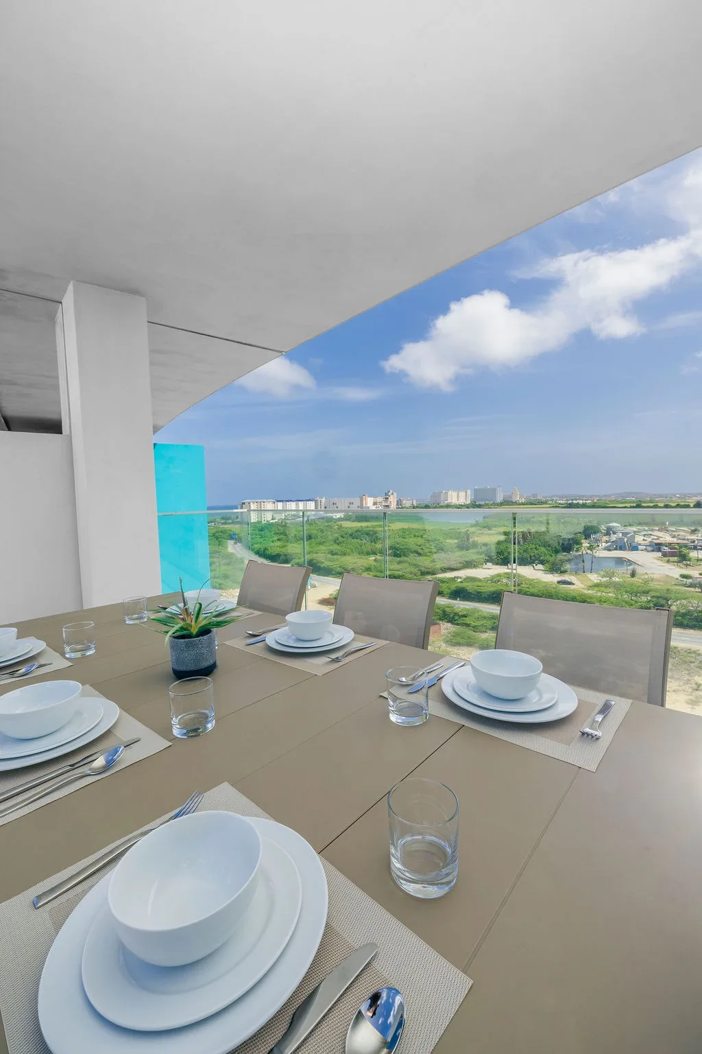 A360.E61- Elegant 3BR Suite with Private Terrace Near Eagle Beach