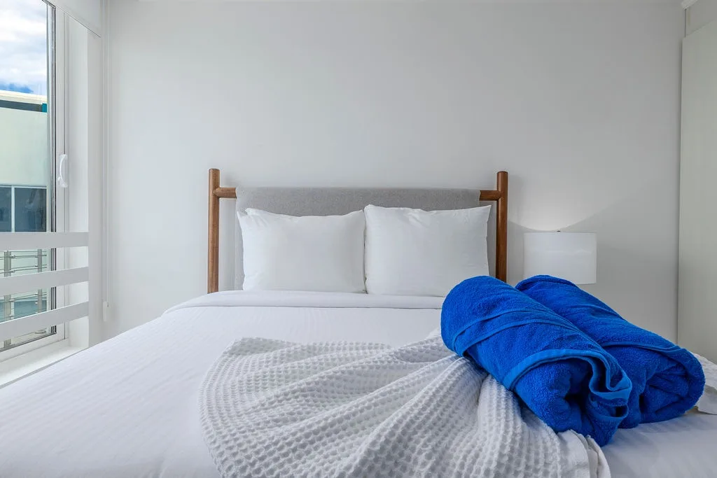 A360.E61- Elegant 3BR Suite with Private Terrace Near Eagle Beach
