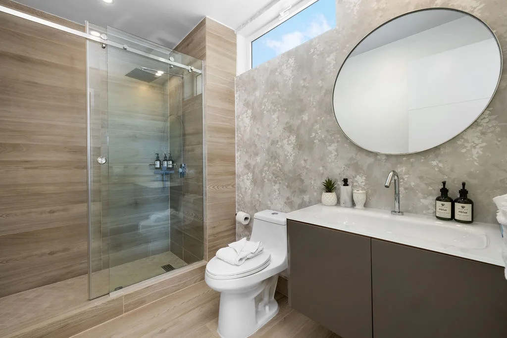 3BS-Blue431 - Modern Ocean View Three Bedroom Condo