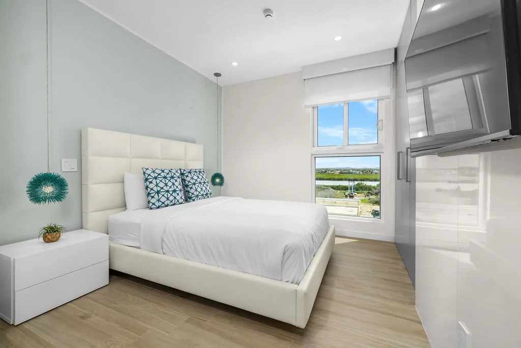 3BS-Blue431 - Modern Ocean View Three Bedroom Condo