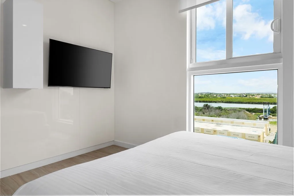 3BS-Blue431 - Modern Ocean View Three Bedroom Condo
