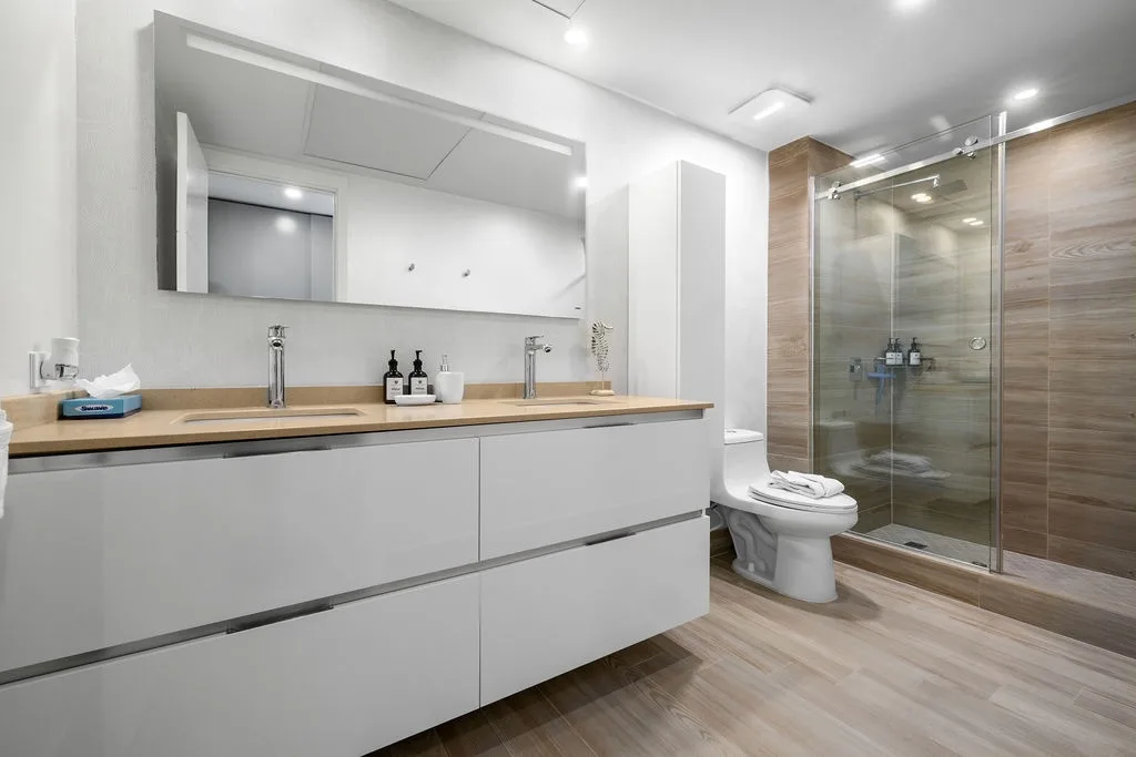 3BS-Blue431 - Modern Ocean View Three Bedroom Condo