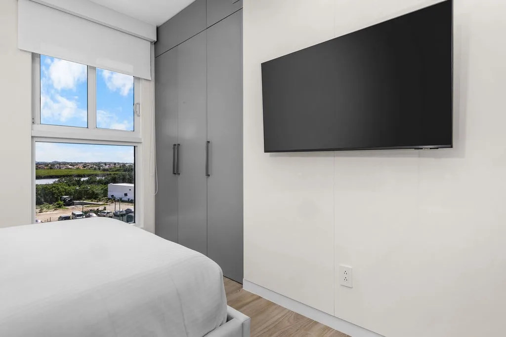 3BS-Blue431 - Modern Ocean View Three Bedroom Condo