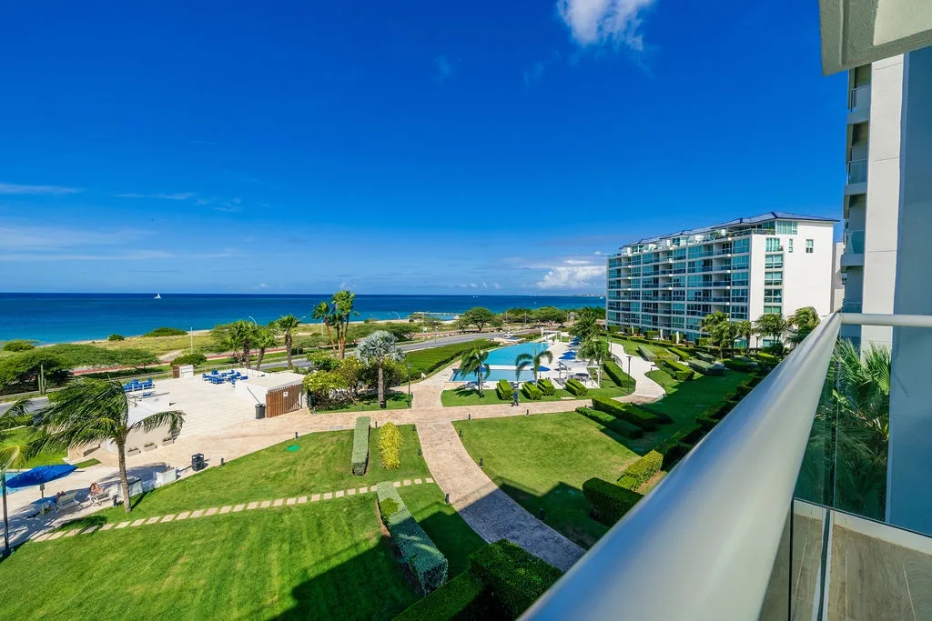 3BS-Blue431 - Modern Ocean View Three Bedroom Condo