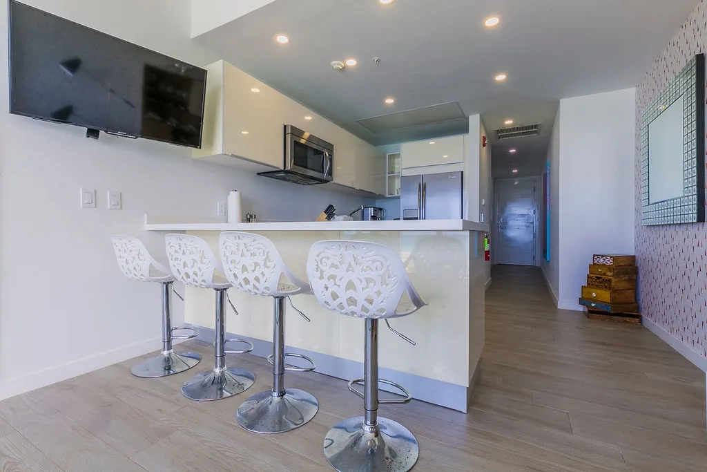 2BSD-Blue334 - Stylish & Bright | Your Retreat | Ocean View | Pool