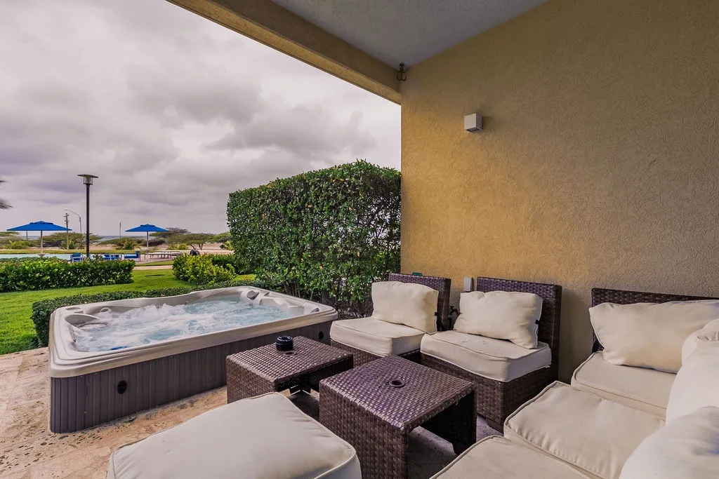 2BSGF-Blue114 - Relax and enjoy the Ocean view in this condo!